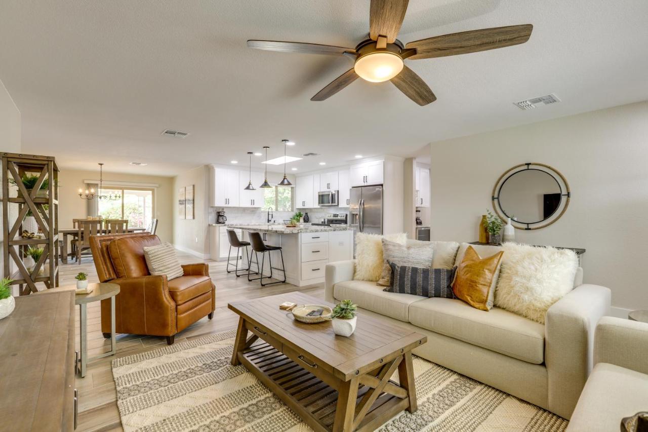 Sun City Retreat With Patio Near Golfing And Hiking! Bagian luar foto