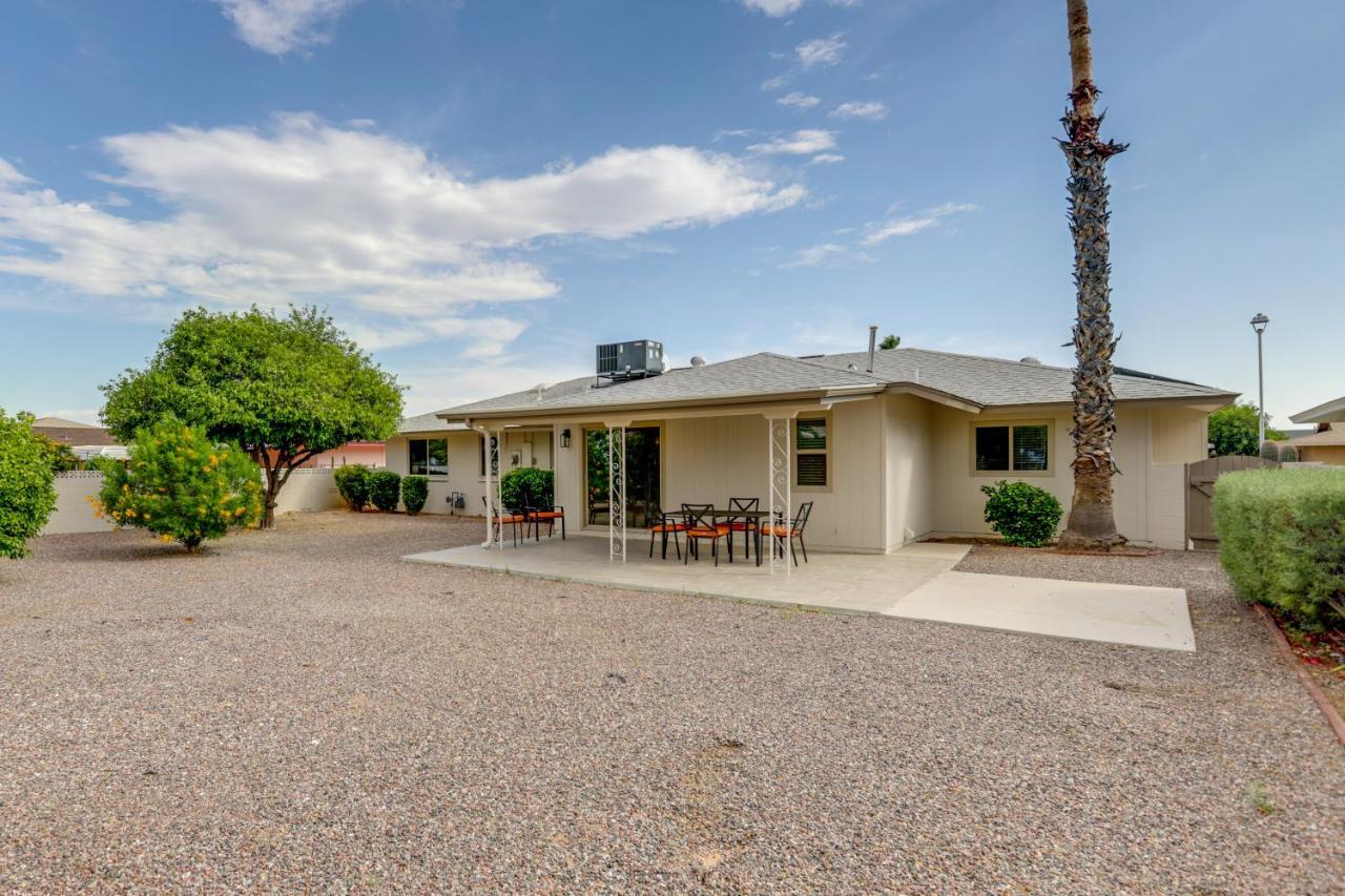 Sun City Retreat With Patio Near Golfing And Hiking! Bagian luar foto